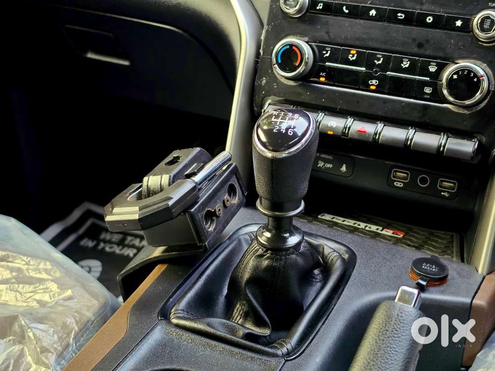 Mahindra Scorpio N Z4 Petrol Mt 7 Str, 2023, Petrol