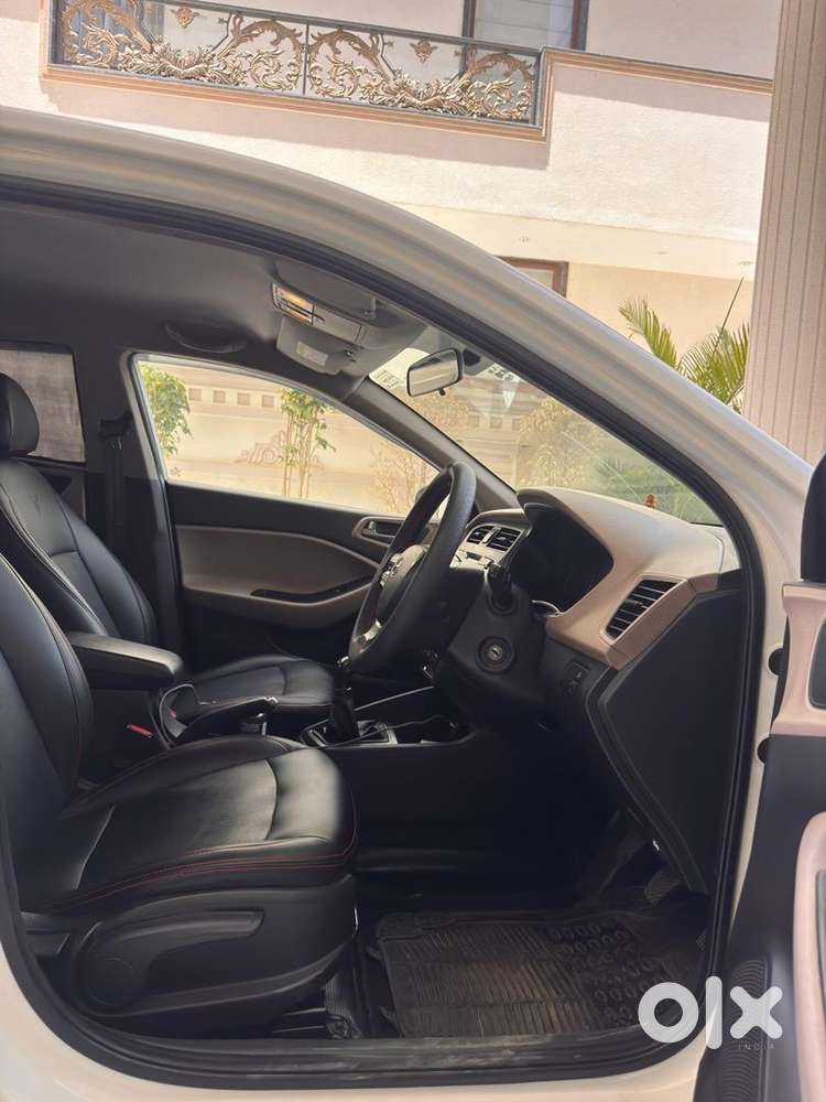 Hyundai Petrol 2018 Car
