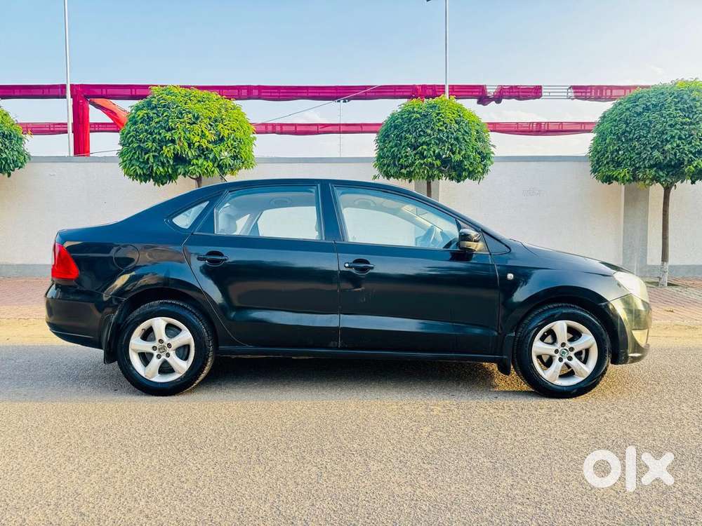 Skoda Rapid 1.5 Tdi Elegance Plus Mt Black Package, 2012, Diesel