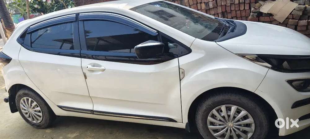 Tata Altroz 1.2 Xe 2023 Manual