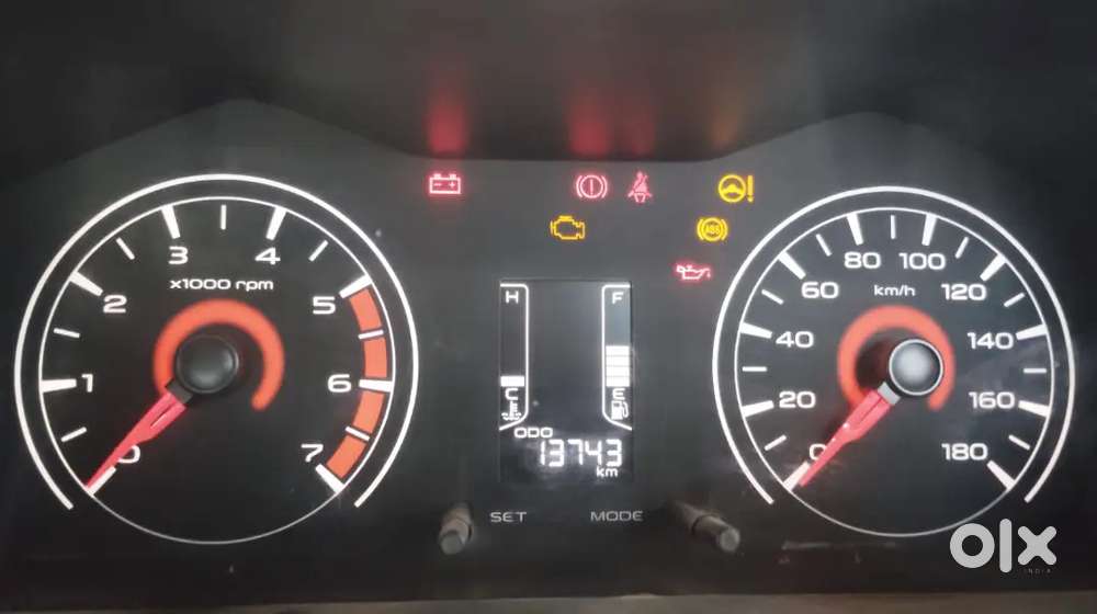 Mahindra Kuv 100 2016 Diesel 13800 Km Driven
