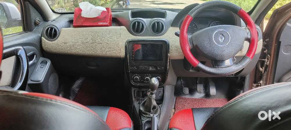 Renault Duster Car