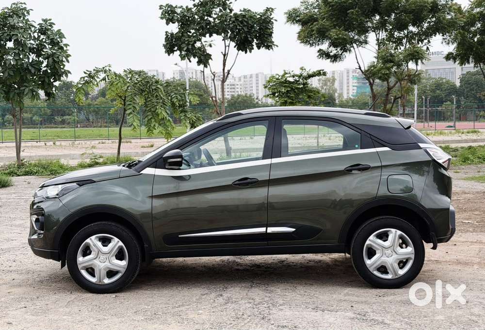 Tata Nexon 1.2 Revotron Xm (s), 2023, Petrol