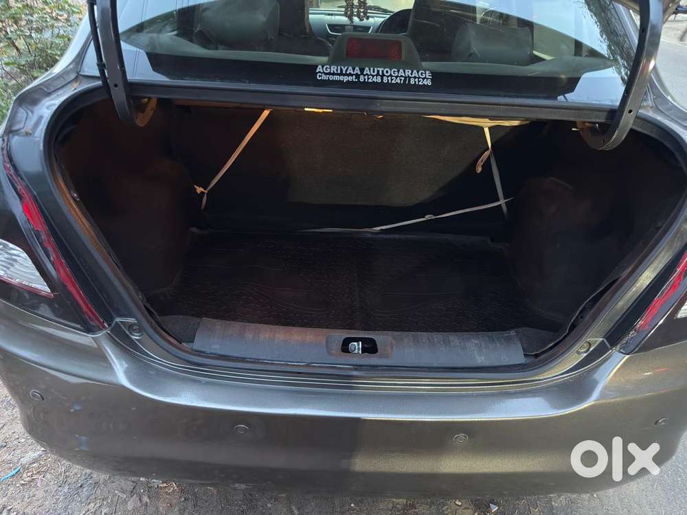 Maruti Suzuki Swift Dzire Vxi Optional, 2016, Petrol