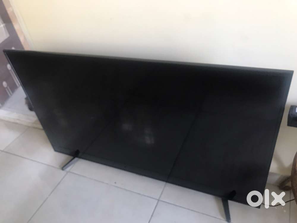 Samsung 55 inches smart qled tv good condition