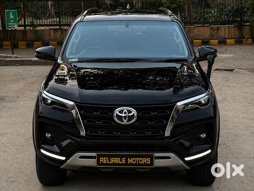 Toyota Fortuner 4x2 At 2.7 Petrol, 2025, Petrol