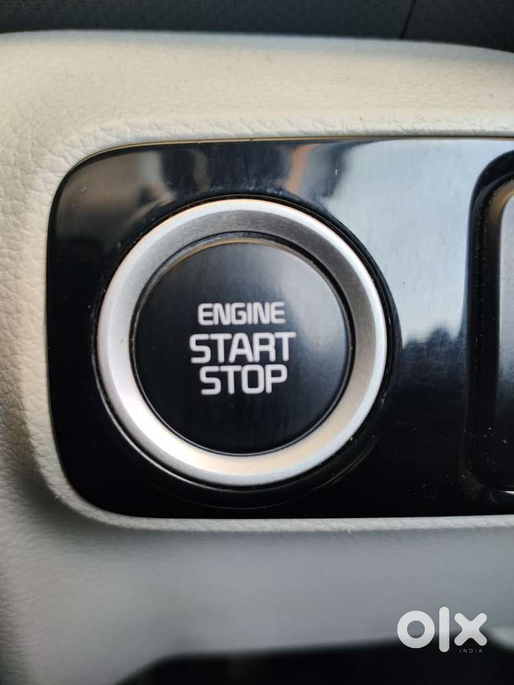Kia Sonet, 2023, Petrol