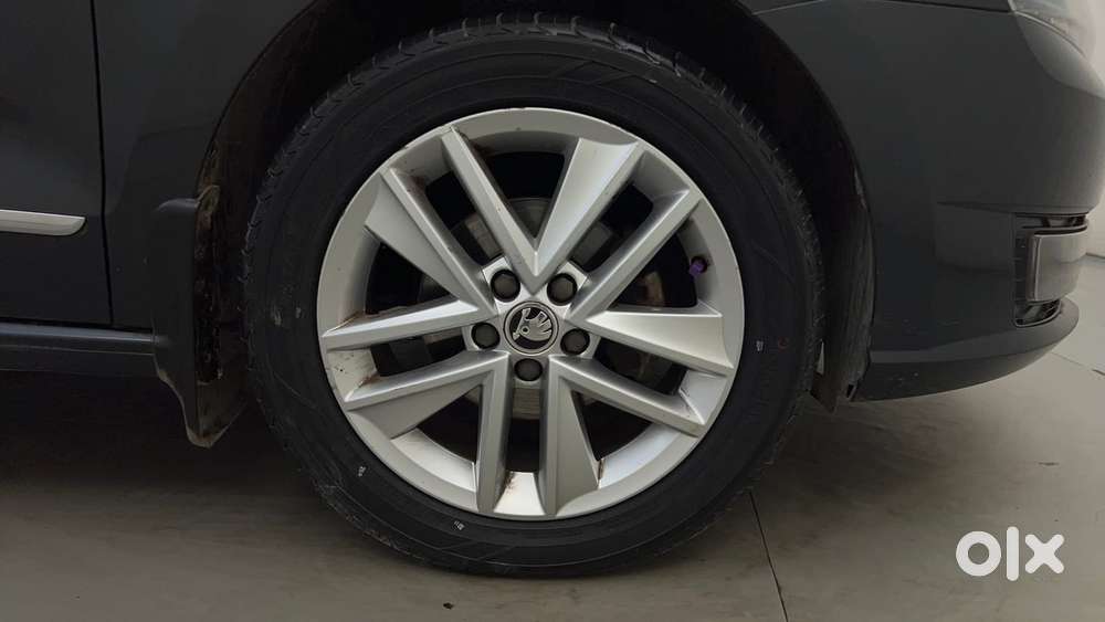 Skoda Rapid 1.0 Style At, 2021, Petrol