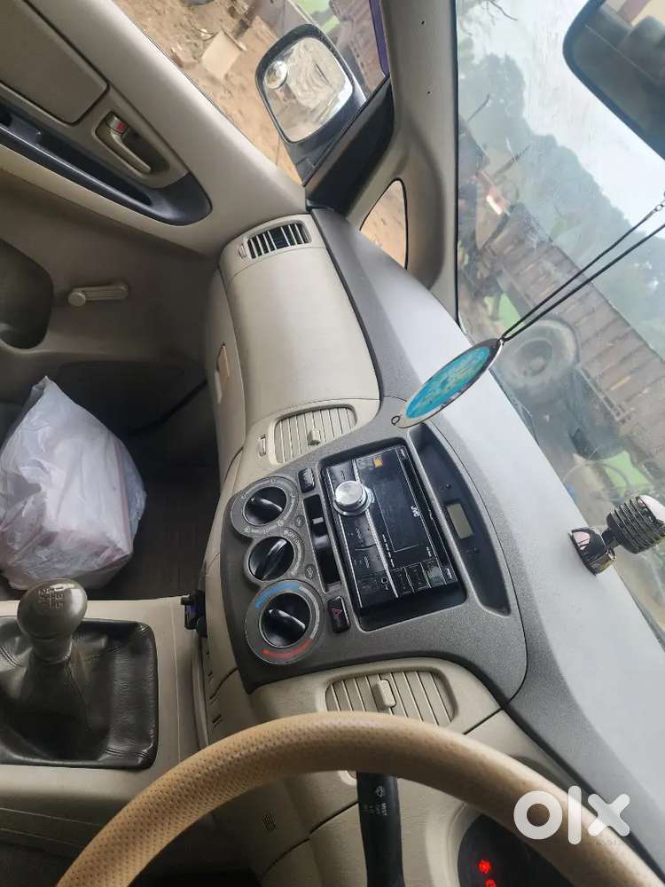 Innova White Good Condition