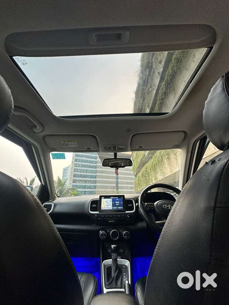 Hyundai Venue Sx+ At, 2022, Petrol