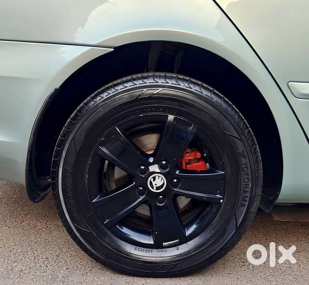 Skoda Laura Elegance 2.0 Tdi Cr At, 2012, Diesel