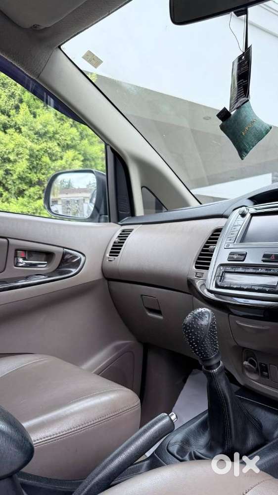 Toyota Innova 2.5 Z Diesel 7 Seater, 2015, Diesel