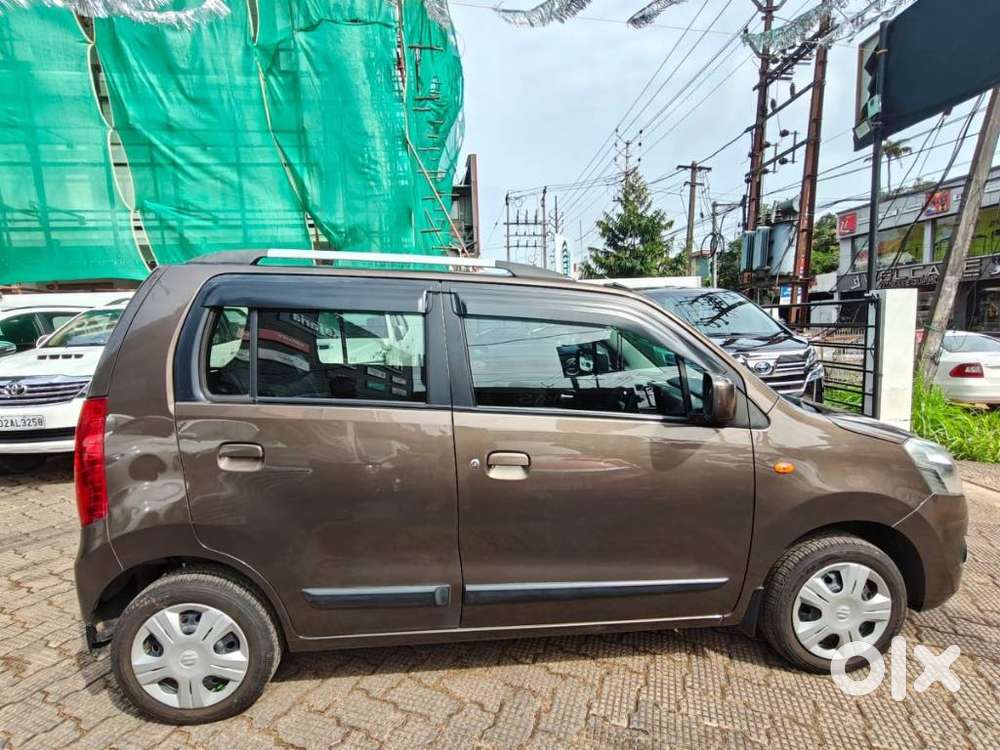 Maruti Suzuki Wagon R Vxi Amt1.2, 2016, Petrol