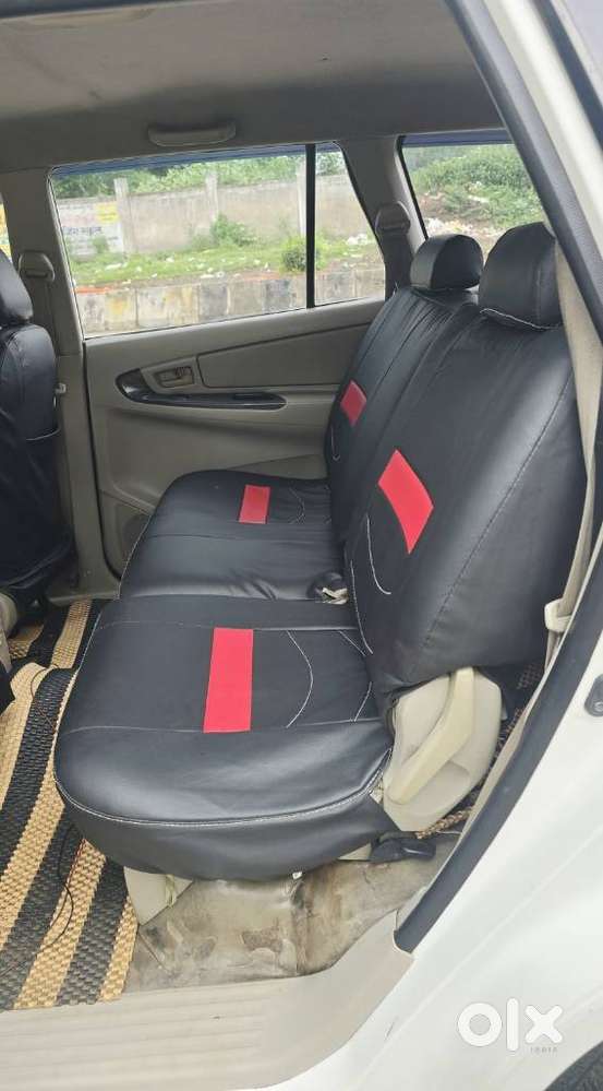 Toyota Innova 2.5 G (diesel) 8 Seater, 2012, Diesel
