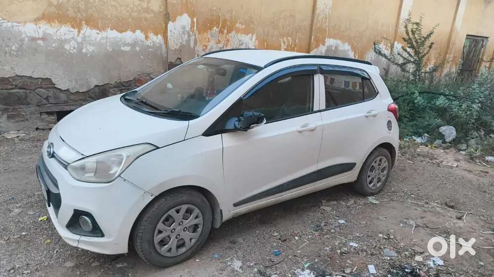 Hyundai Grand I10 2015 Diesel 177000 Km Driven