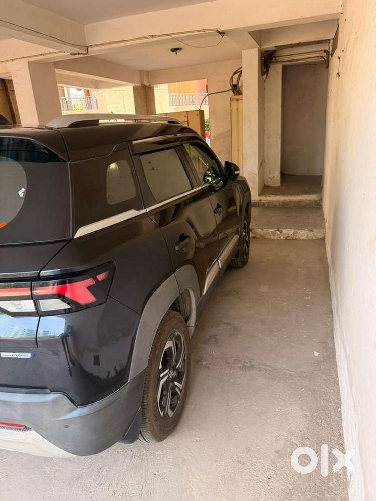 Maruti Suzuki Brezza 2025 Petrol Zxi Plus At 15300 Km Driven