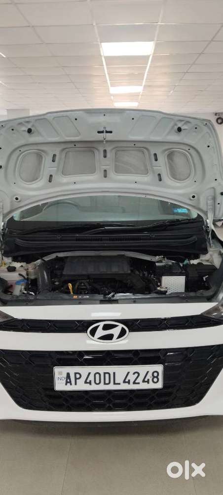 Hyundai Aura Sx 1.2 Cng, 2024, Cng & Hybrids