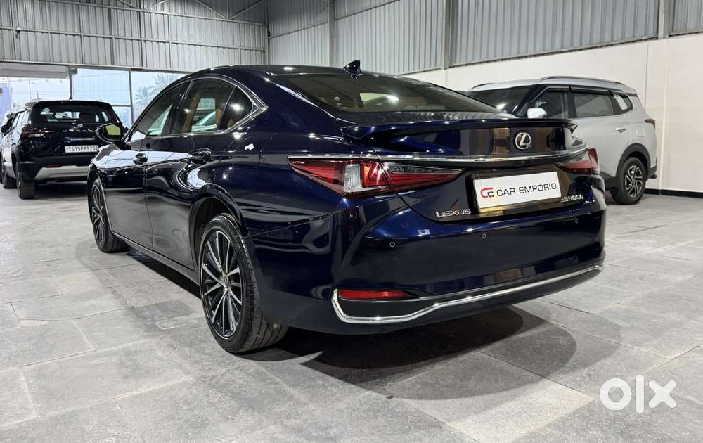 Lexus Es 300h Luxury, 2024, Cng & Hybrids