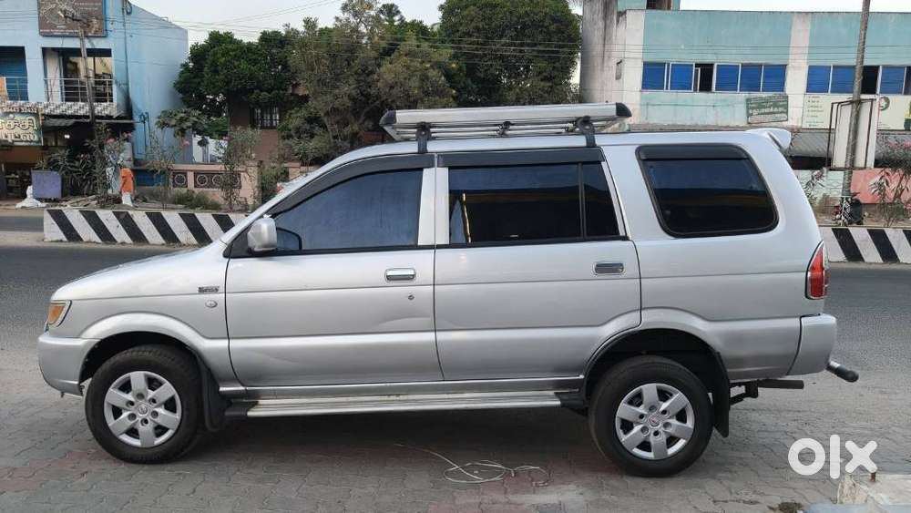 Chevrolet Tavera Neo Ls B3 - 10 Seats Bsii, 2014, Diesel