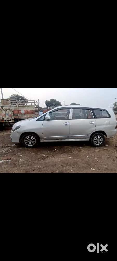 Toyota Innova 2.5 Vx 2016