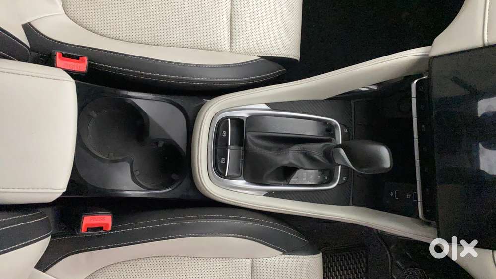Mg Astor 1.5 Sharp(o) Cvt Ivory, 2024, Petrol