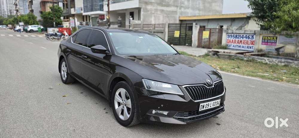 Skoda Superb Lk 1.8 Tsi At, 2016, Petrol