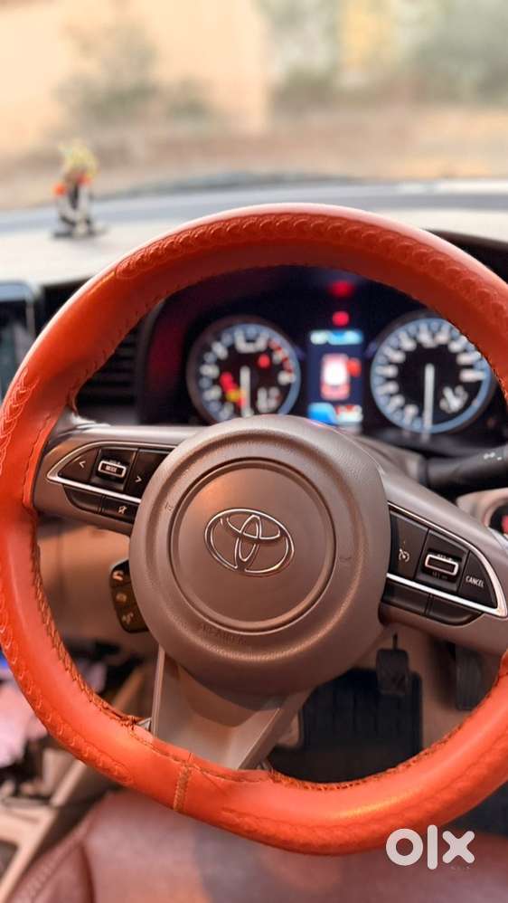 Toyota Rumion Petrol V 2024