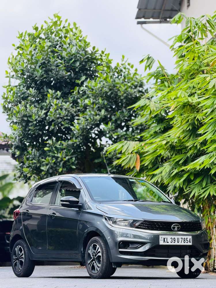 Tata Tiago 1.2 Revotron Xt (o), 2024, Petrol