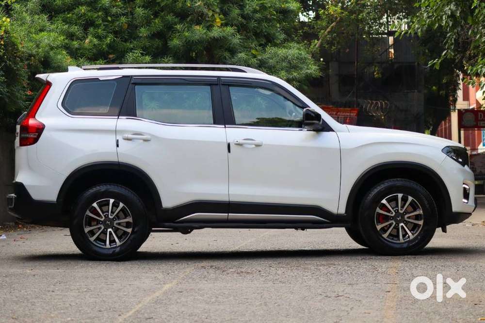 Mahindra Scorpio N Z8s G At 2wd, 2025, Petrol