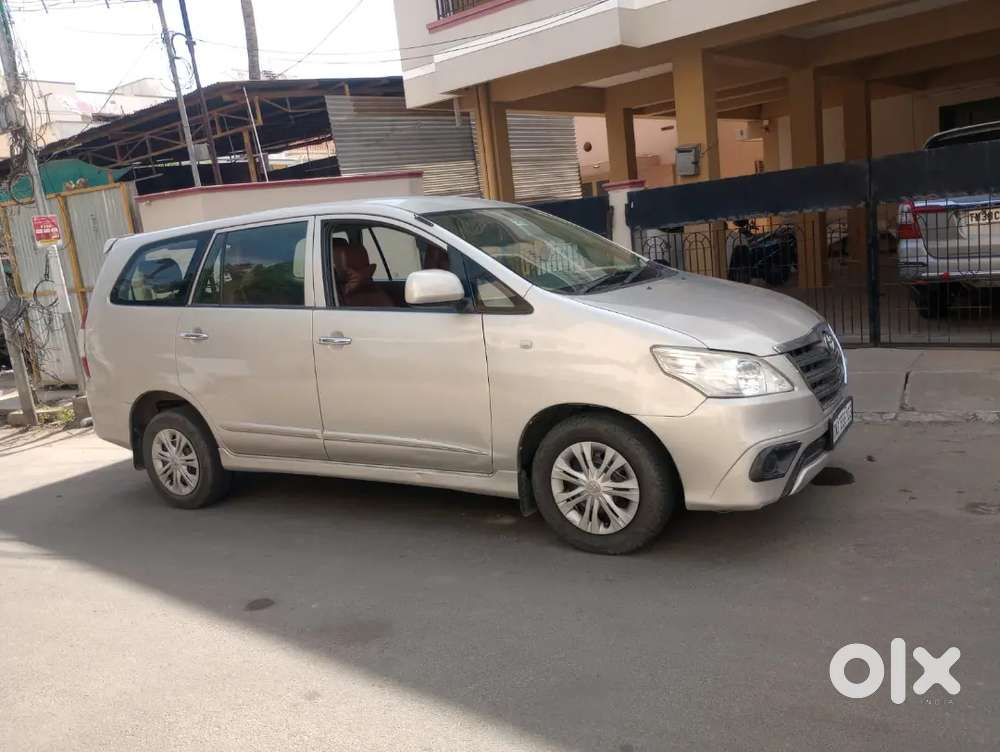Toyota Innova Diesel 2015