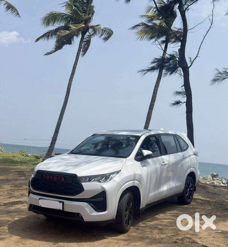 Toyota Innova Hycross 2.0 Vx Hybrid 7 Str, 2024, Cng & Hybrids