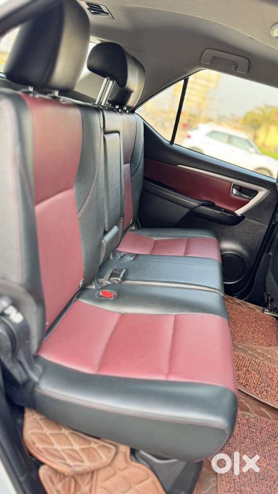 Toyota Fortuner Legender 4x2 At 2.8, 2024, Diesel