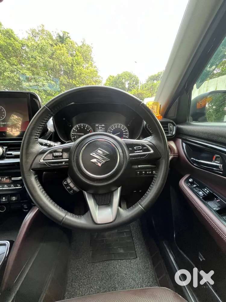 Maruti Suzuki Grand Vitara 1.5 Alpha Smart Hybrid At, 2024, Petrol