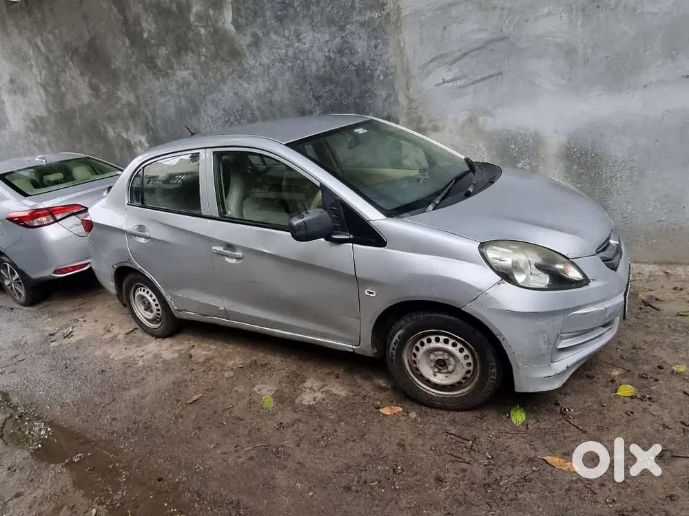 Honda Amaze Silver Cng Delhi Registration Year 2014