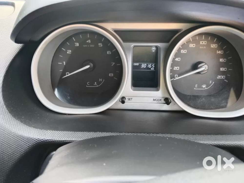 Tata Tiago Xz, 2016, Petrol