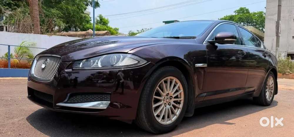 Excellent Drive And Full Safety Luxurious Car
