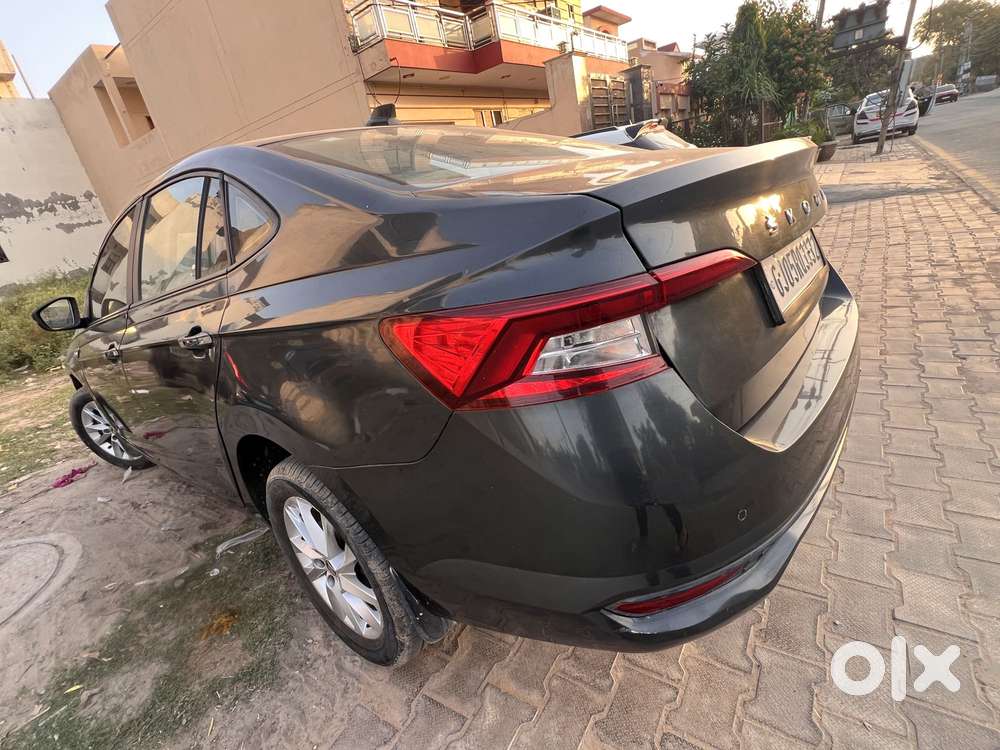 Skoda Slavia 1.0 Ambition Tsi, 2022, Petrol