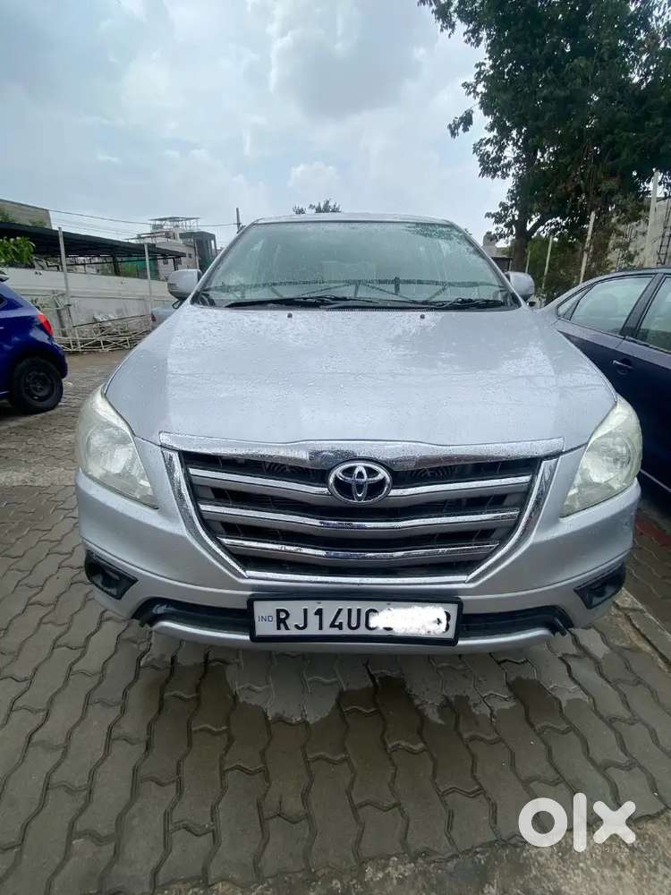 Toyota Innova 2.5 V Diesel 2013