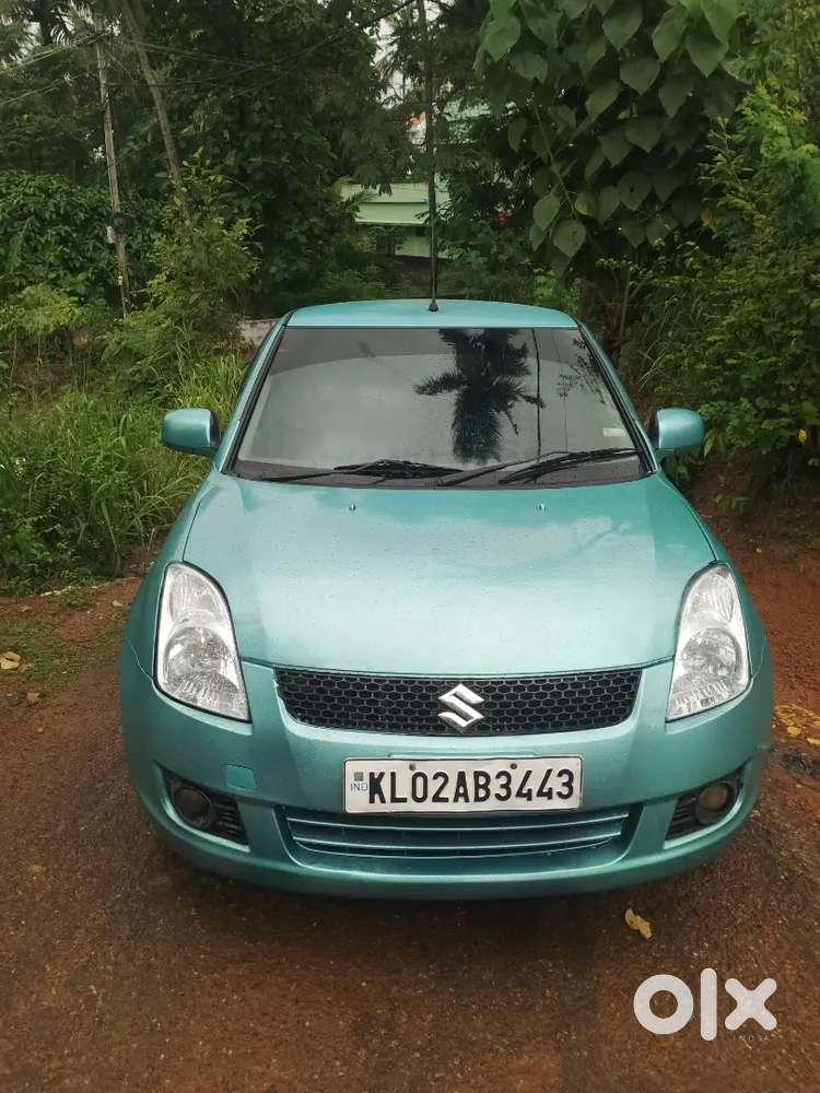 Good Condition Showroom Service New Paper