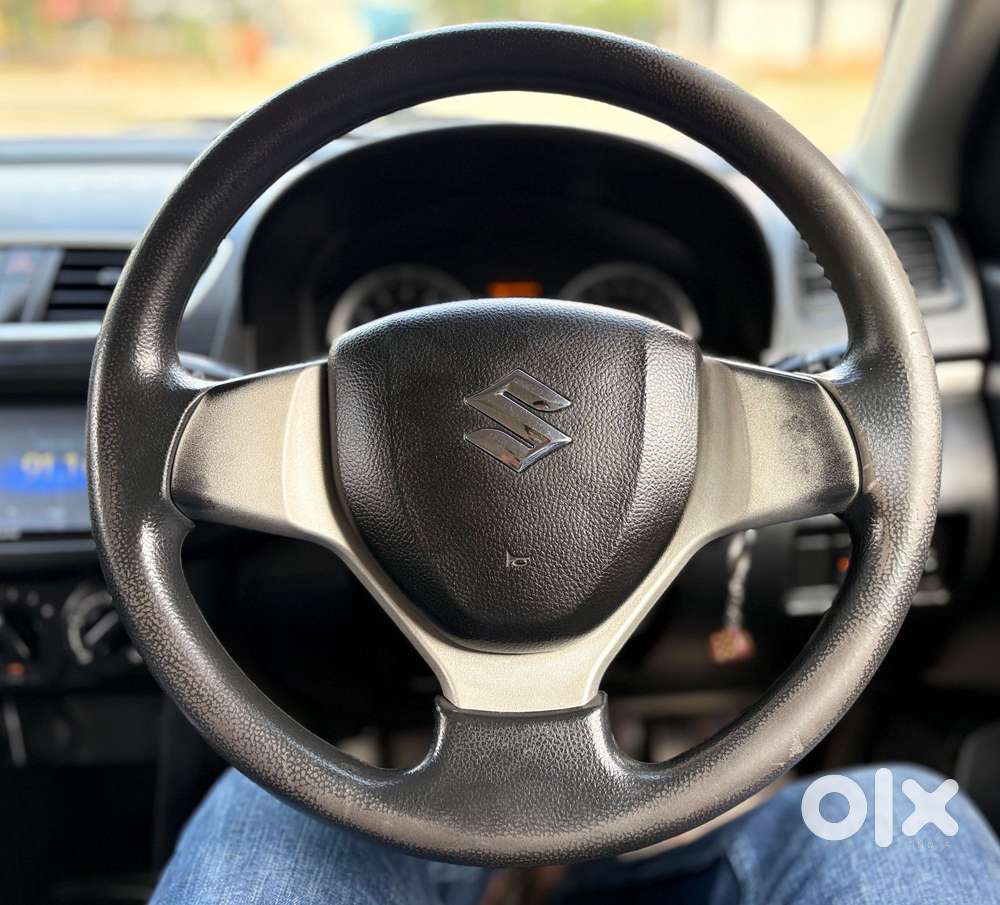 Maruti Suzuki Swift Vxi Optional, 2017, Petrol