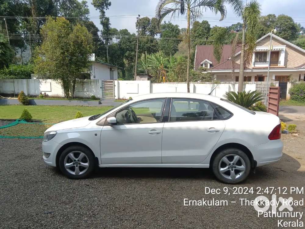 Skoda Rapid 1.6 Elegance 2013
