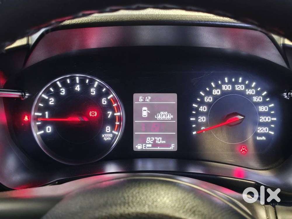 Maruti Suzuki Swift Vxi Optional, 2025, Petrol