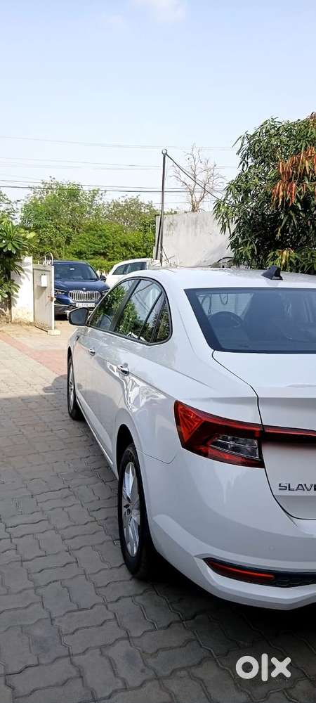 Skoda Slavia 1.0 Ambition Tsi, 2022, Petrol