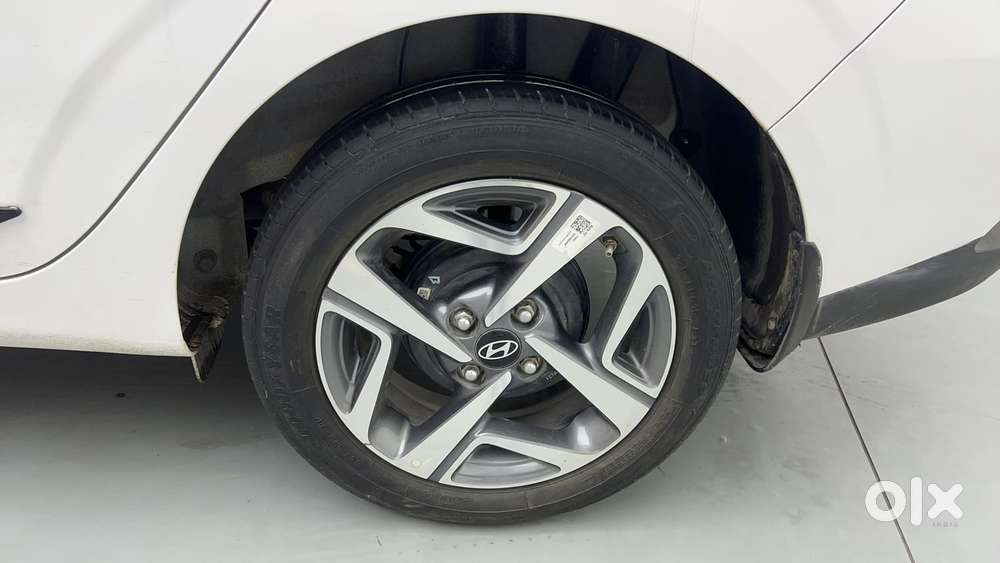 Hyundai Aura 1.2 Sx Cng, 2024, Cng & Hybrids