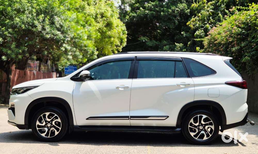 Maruti Suzuki Invicto Alpha Plus 7str, 2025, Petrol