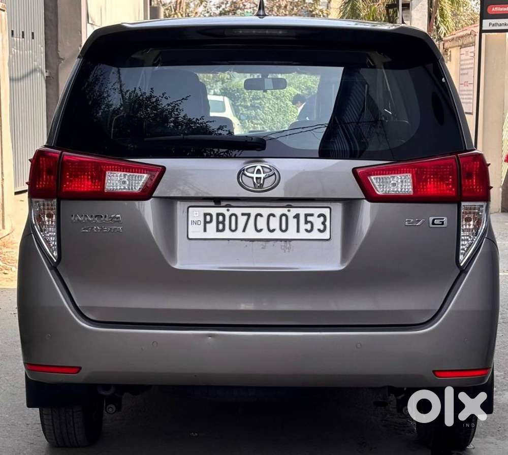 Toyota Innova Crysta, 2022, Petrol