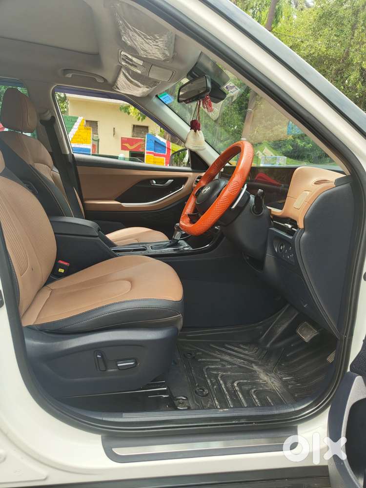 Hyundai Alcazar 1.5 Tdct Signature (o) 7s Petrol, 2025, Petrol