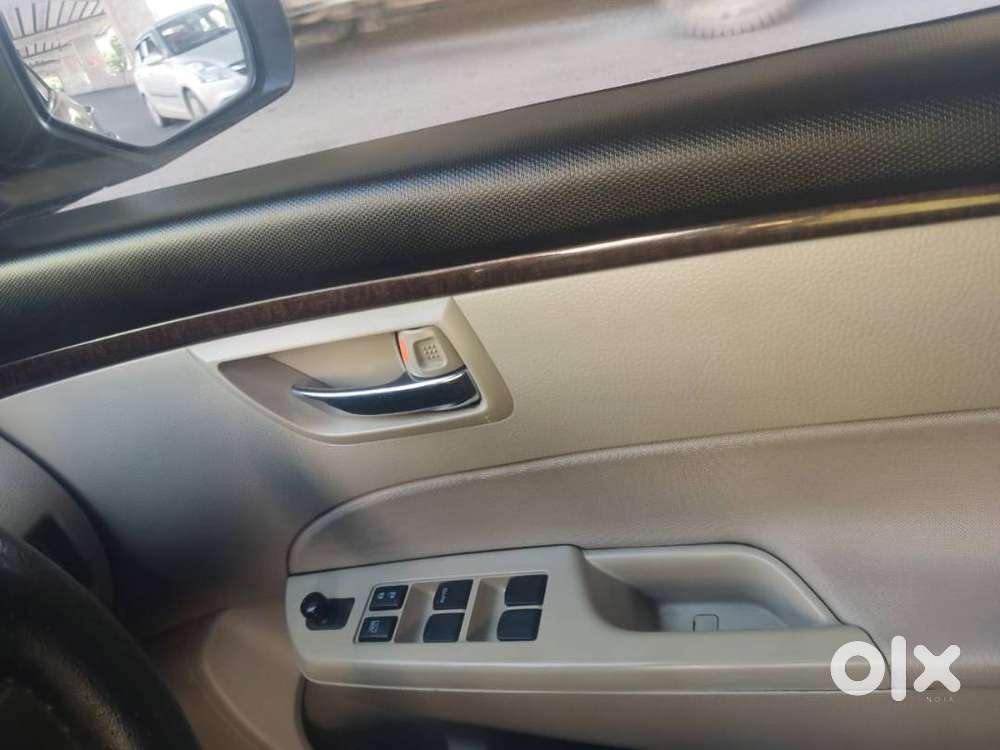 Maruti Suzuki Dzire 2011 Petrol 88999 Km Driven