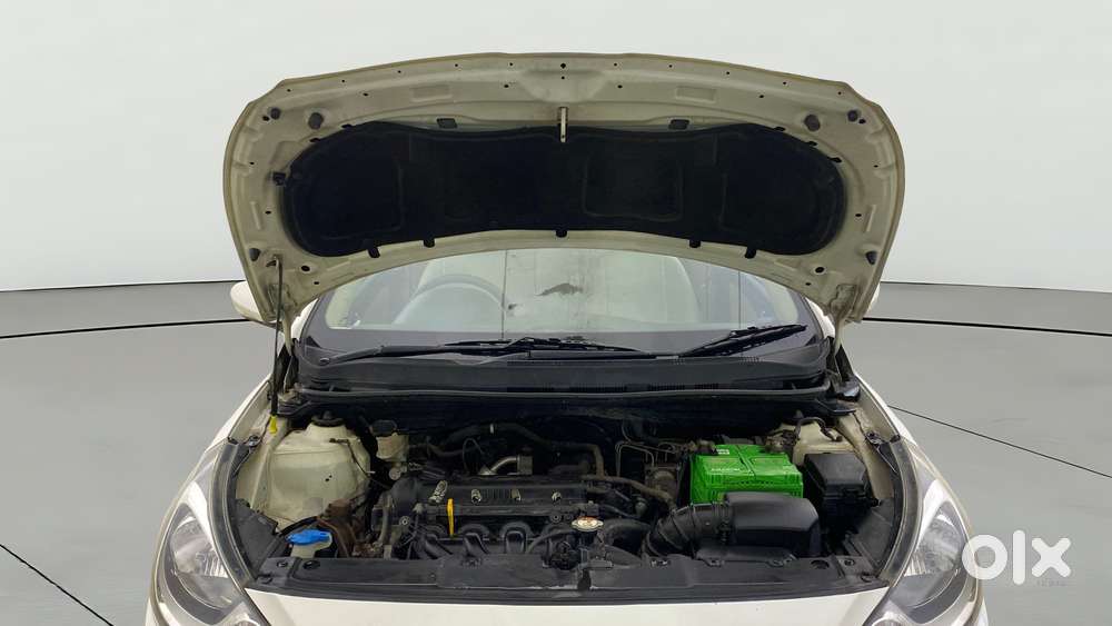 Hyundai Verna Fluidic 1.6 Vtvt Sx, 2013, Petrol