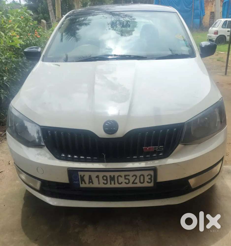 Skoda Rapid 2012 Diesel 120000 Km Driven